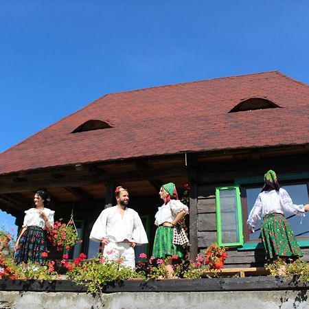 Casa Relax Hotel Văleni Esterno foto