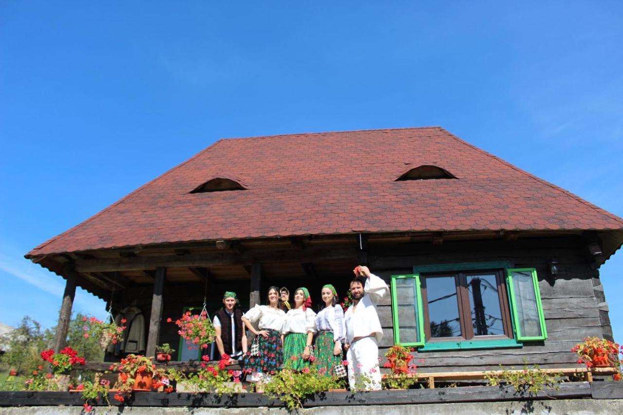 Casa Relax Hotel Văleni Esterno foto