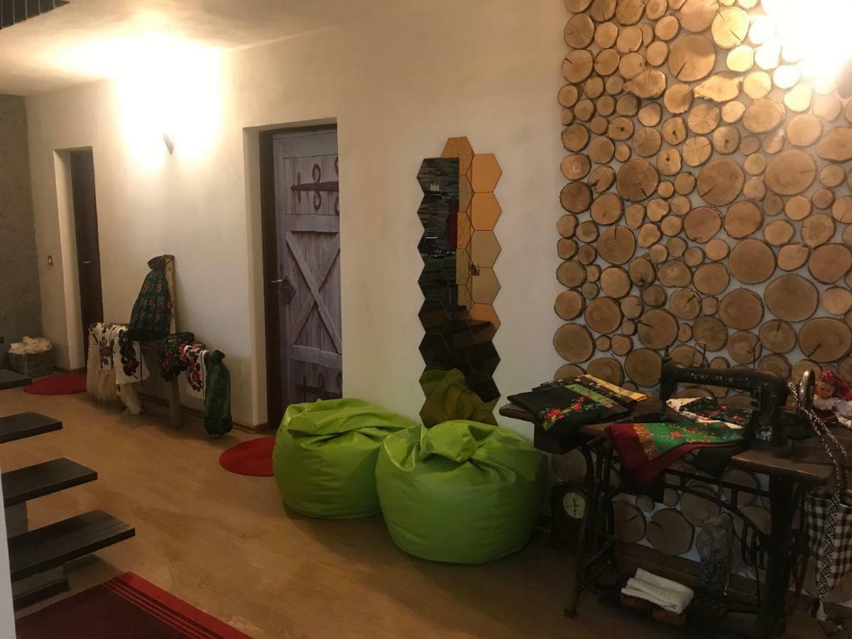Casa Relax Hotel Văleni Esterno foto