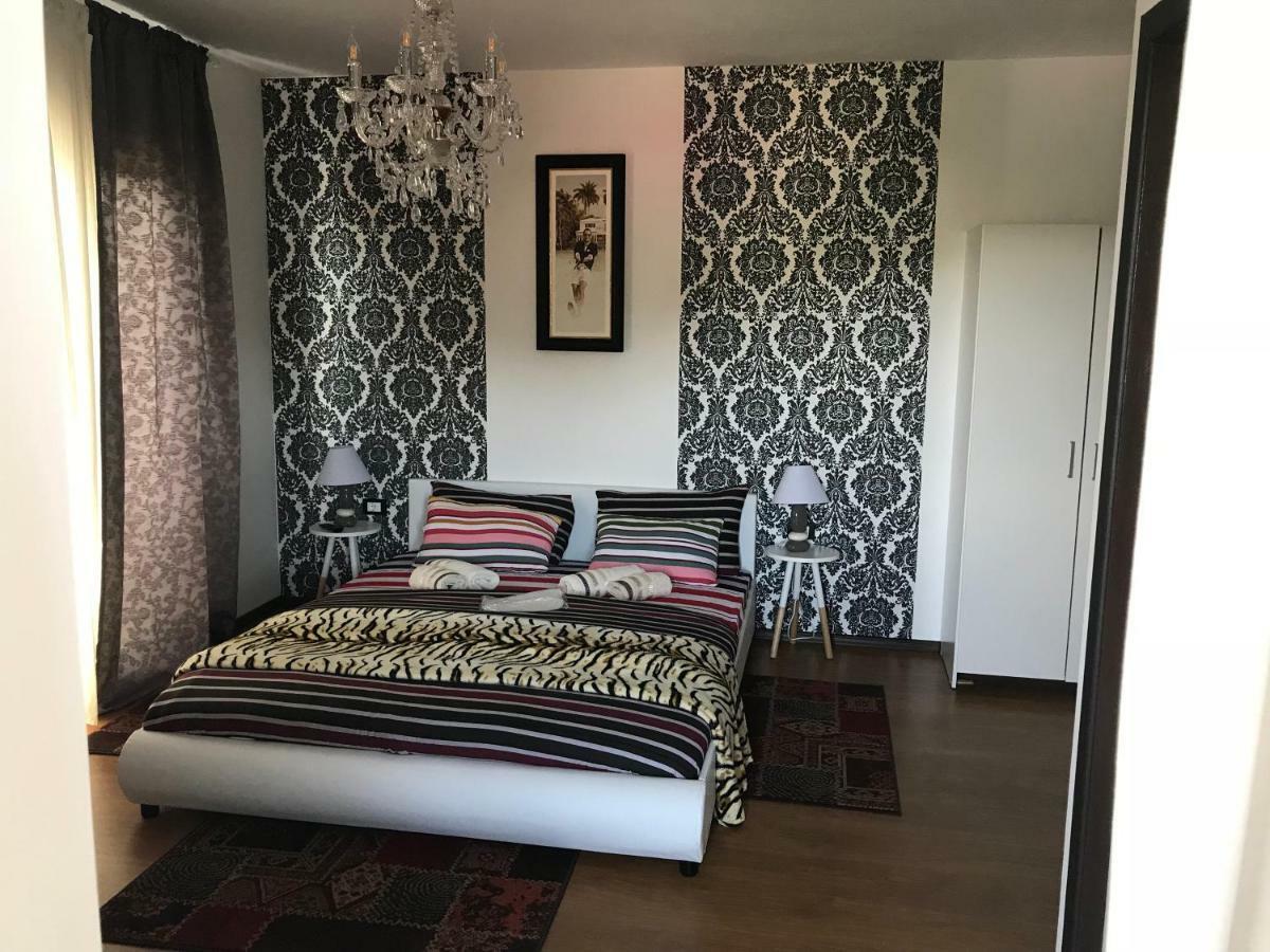 Casa Relax Hotel Văleni Esterno foto
