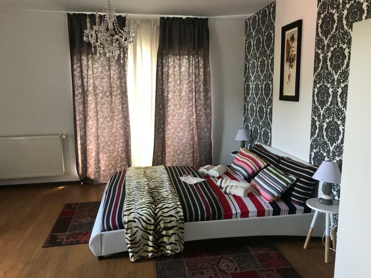 Casa Relax Hotel Văleni Esterno foto