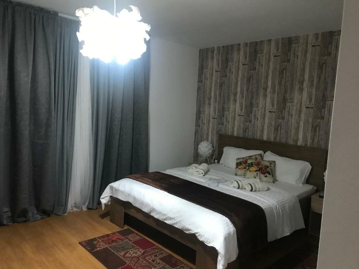 Casa Relax Hotel Văleni Esterno foto